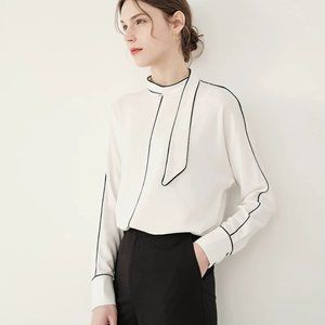 Put on your taste, white long-sleeved shirt